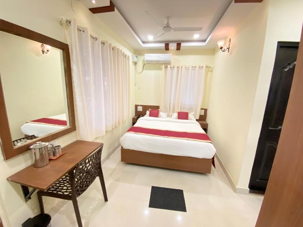 Prabhuvihar Residency Otel Porvorim Dış mekan fotoğraf